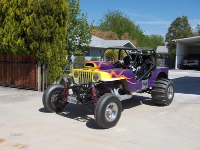 Killer dune jeep!